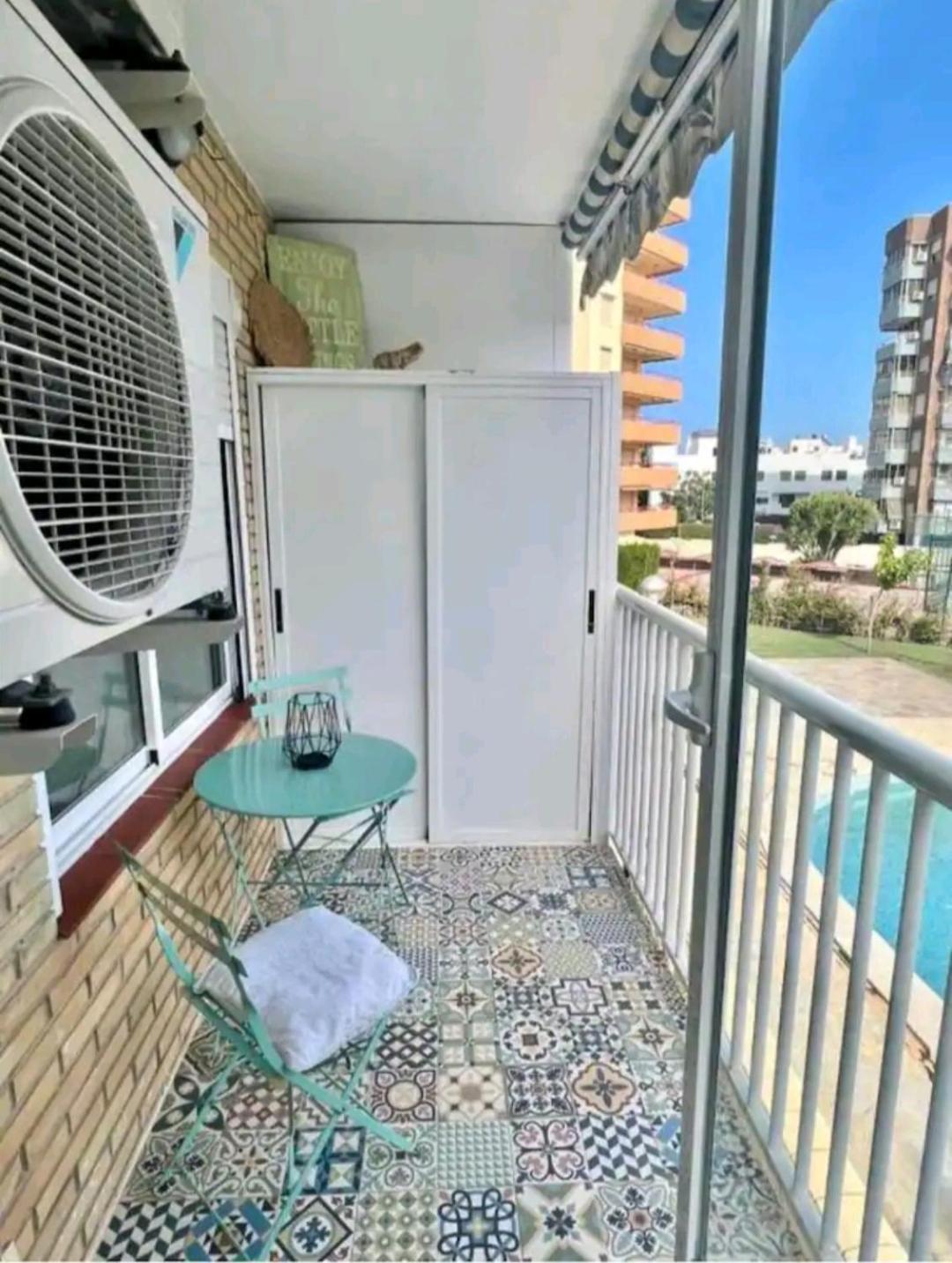 Apartamento Huellas En La Arena El Campello Exterior foto